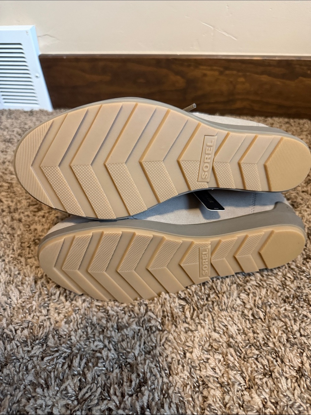 SOREL-Evie II Cozy Booty, Size 11 - Picture 8 of 10
